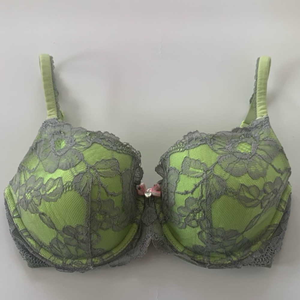 Victoria’s Secret Bra